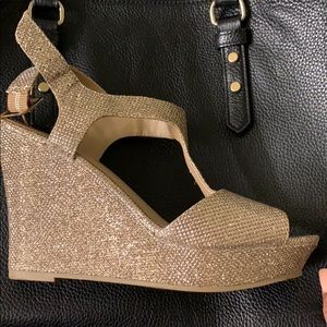 GOLD shimmer wedges